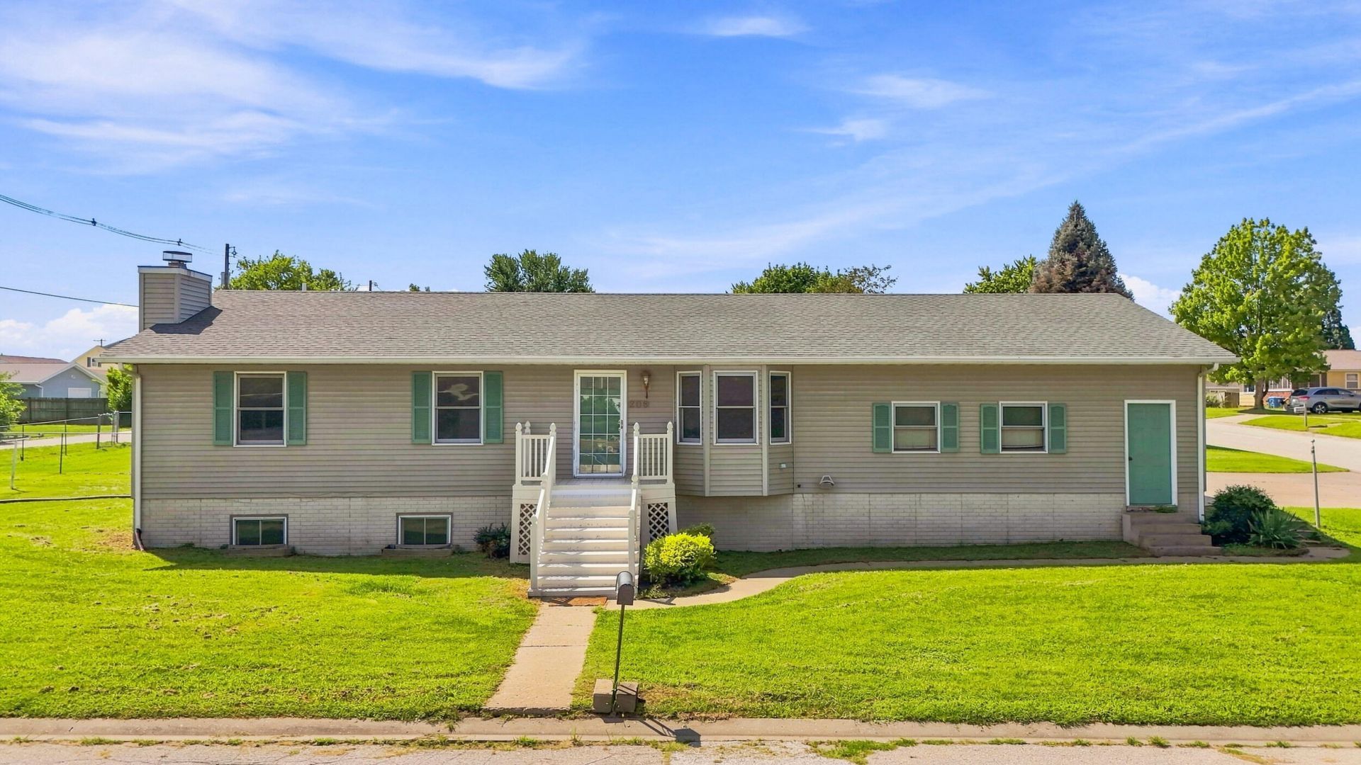 208 Mcarthur St., Muscatine, IA 52761 Main Photo