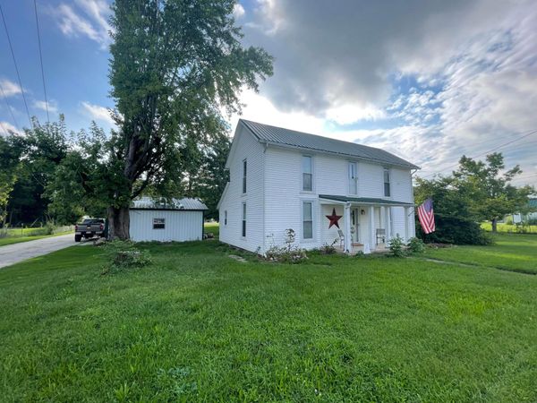 16693 Main Street , Williamsport, OH 43164