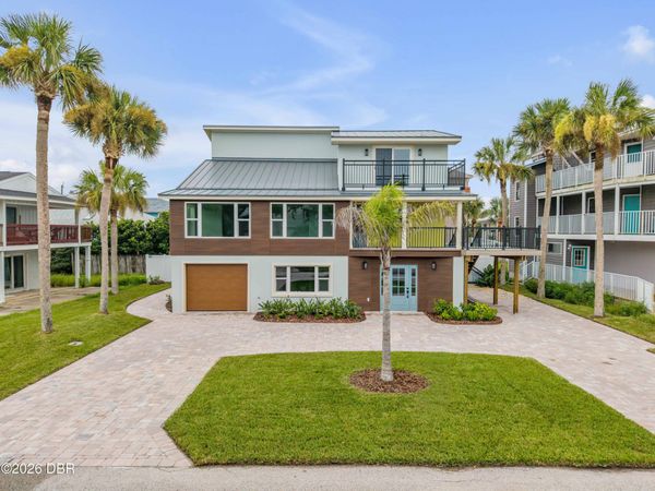 830 Eel Avenue, New Smyrna Beach, FL 32169
