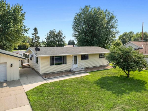 1230 8th Street , Howard Lake, MN 55349