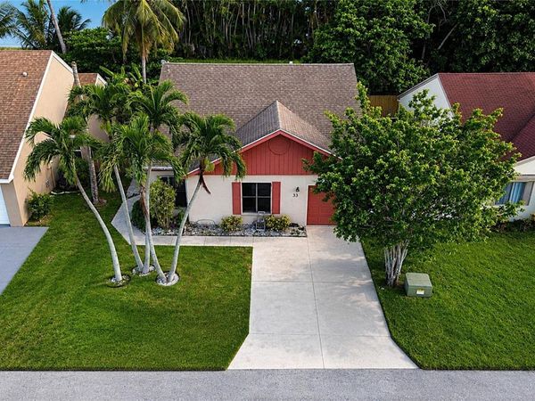 33 PEACHTREE PLACE, BOYNTON BEACH, FL 33436