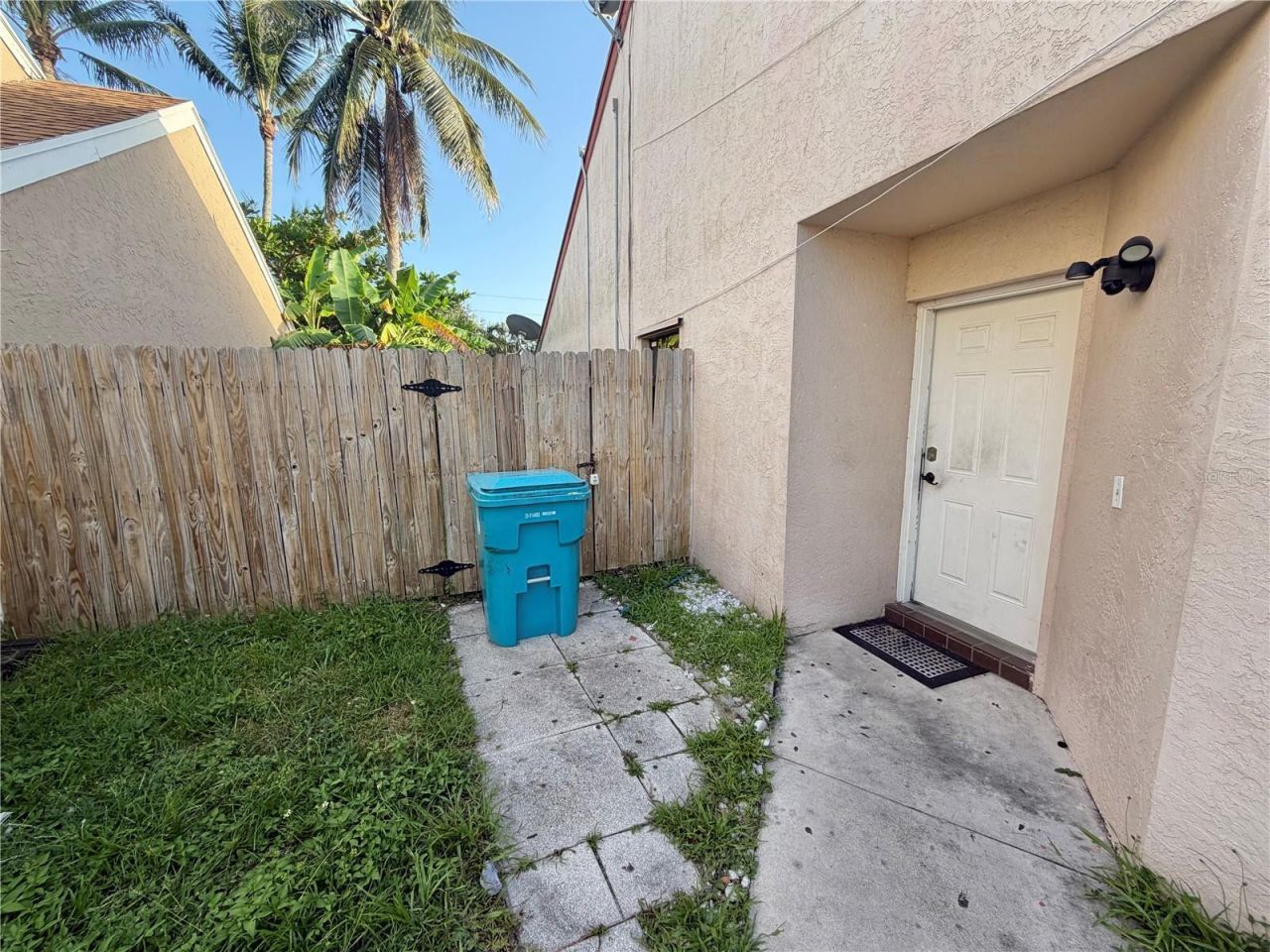 33 Peachtree Place, Boynton Beach, FL 33436 Photo