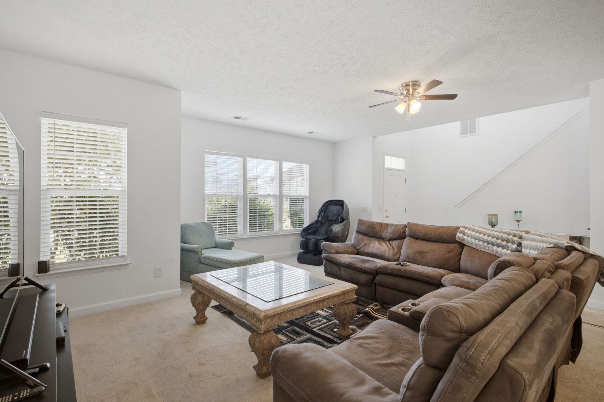 309 Meadowside Dr. Photo 7