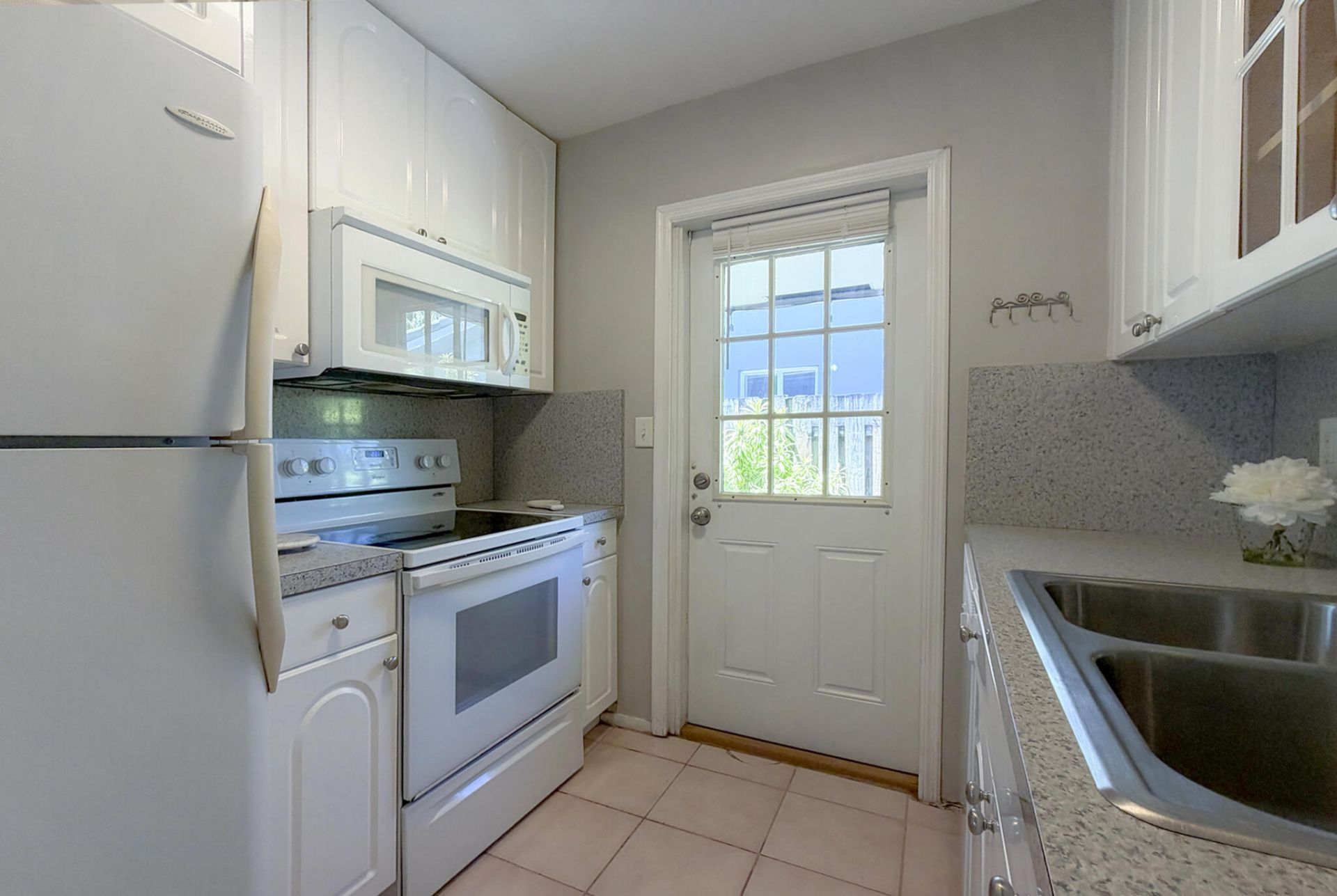 5932 NE 17th Road, Fort Lauderdale, FL 33334 Photo