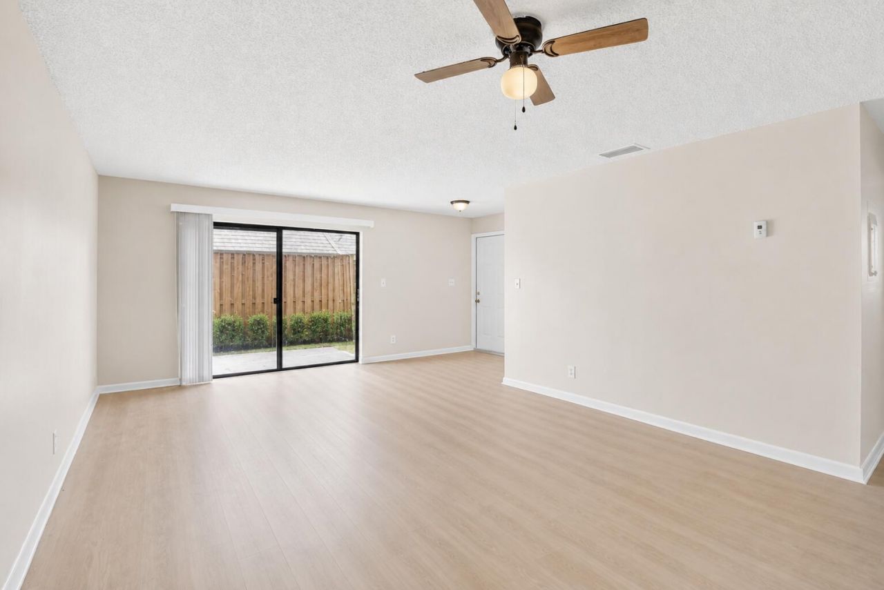 4931 NW 94th Terrace, Unit 17A, Sunrise, FL 33351 Photo