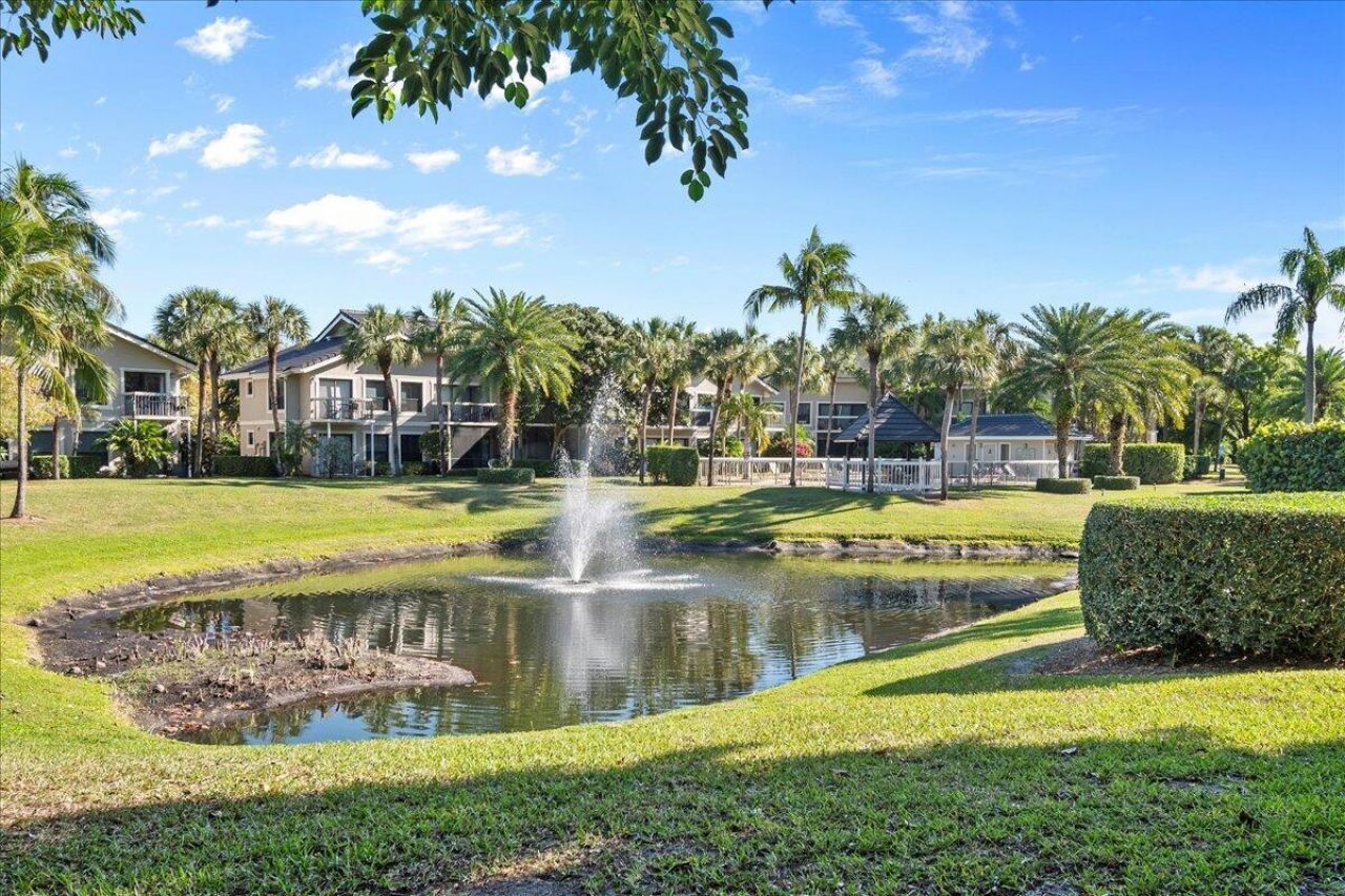 11863 Wimbledon Circle, Unit 446, Wellington, FL 33414 Photo