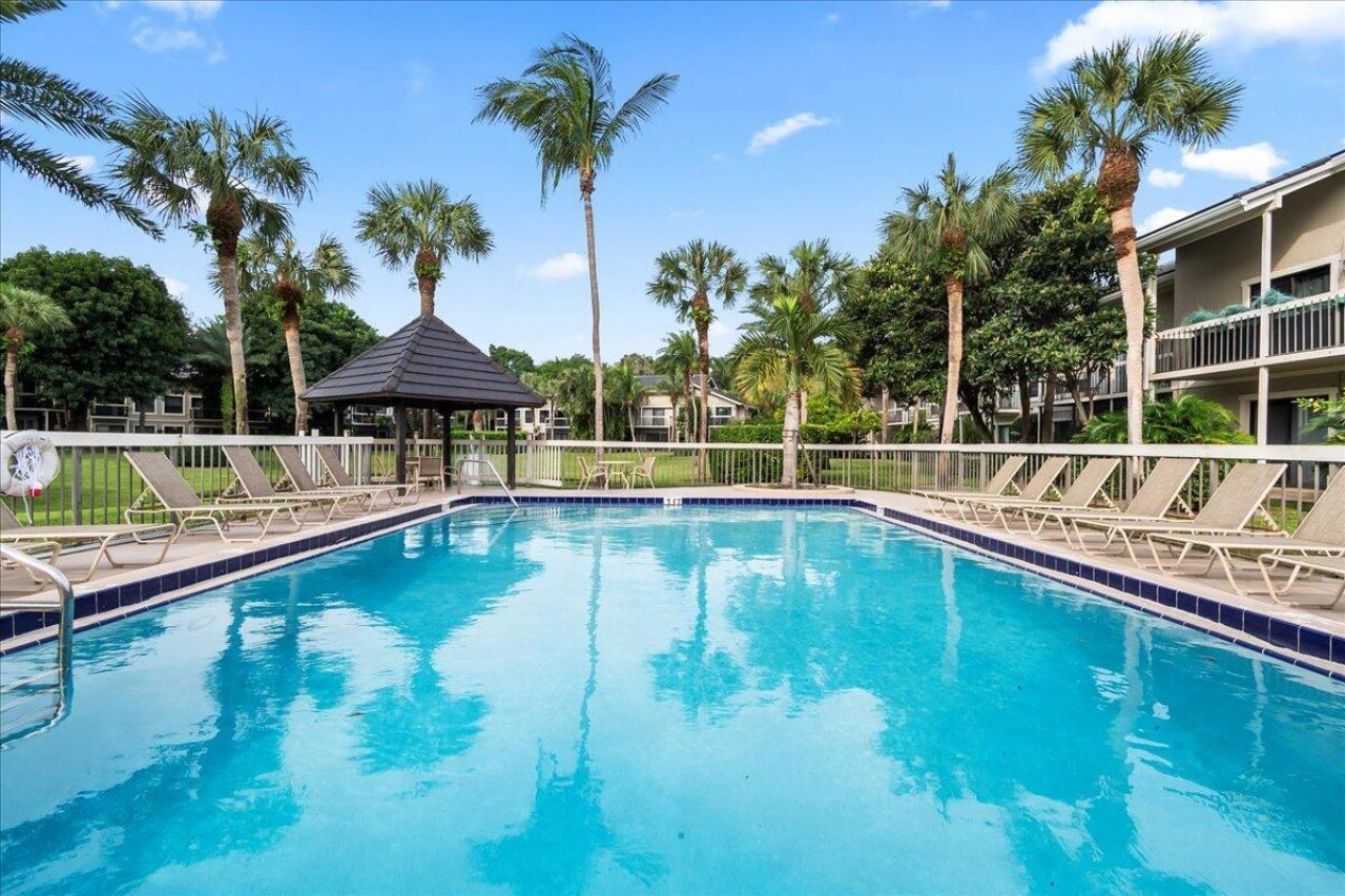 11863 Wimbledon Circle, Unit 446, Wellington, FL 33414 Photo