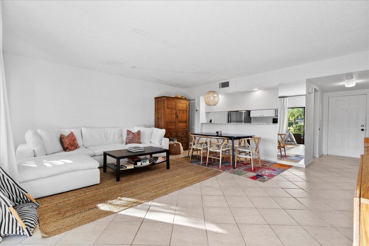 11863 Wimbledon Circle, Unit 446, Wellington, FL 33414 Photo