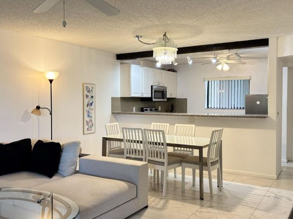 5130 Las Verdes Circle, Unit Apt 313, Delray Beach, FL 33484