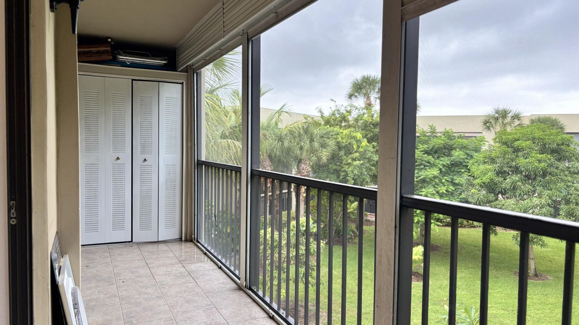 5130 Las Verdes Circle, Unit Apt 313, Delray Beach, FL 33484 Photo