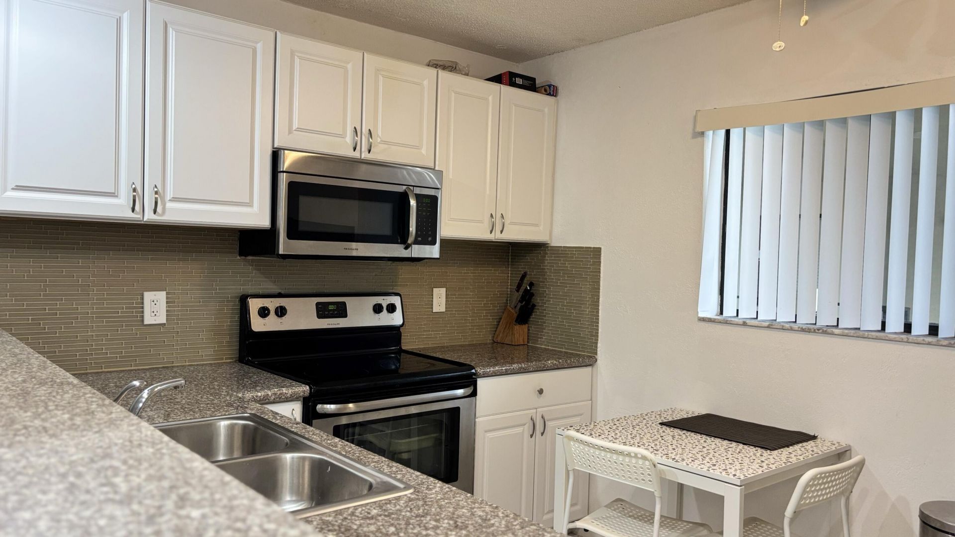 5130 Las Verdes Circle, Unit Apt 313, Delray Beach, FL 33484 Photo