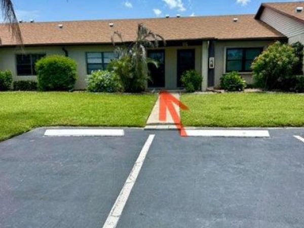 6030 INDRIO Road, Unit 5, Fort Pierce, FL 34951