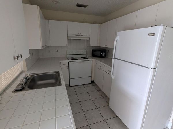 1382 BIRKDALE Drive, Unit 1388, Wellington, FL 33414