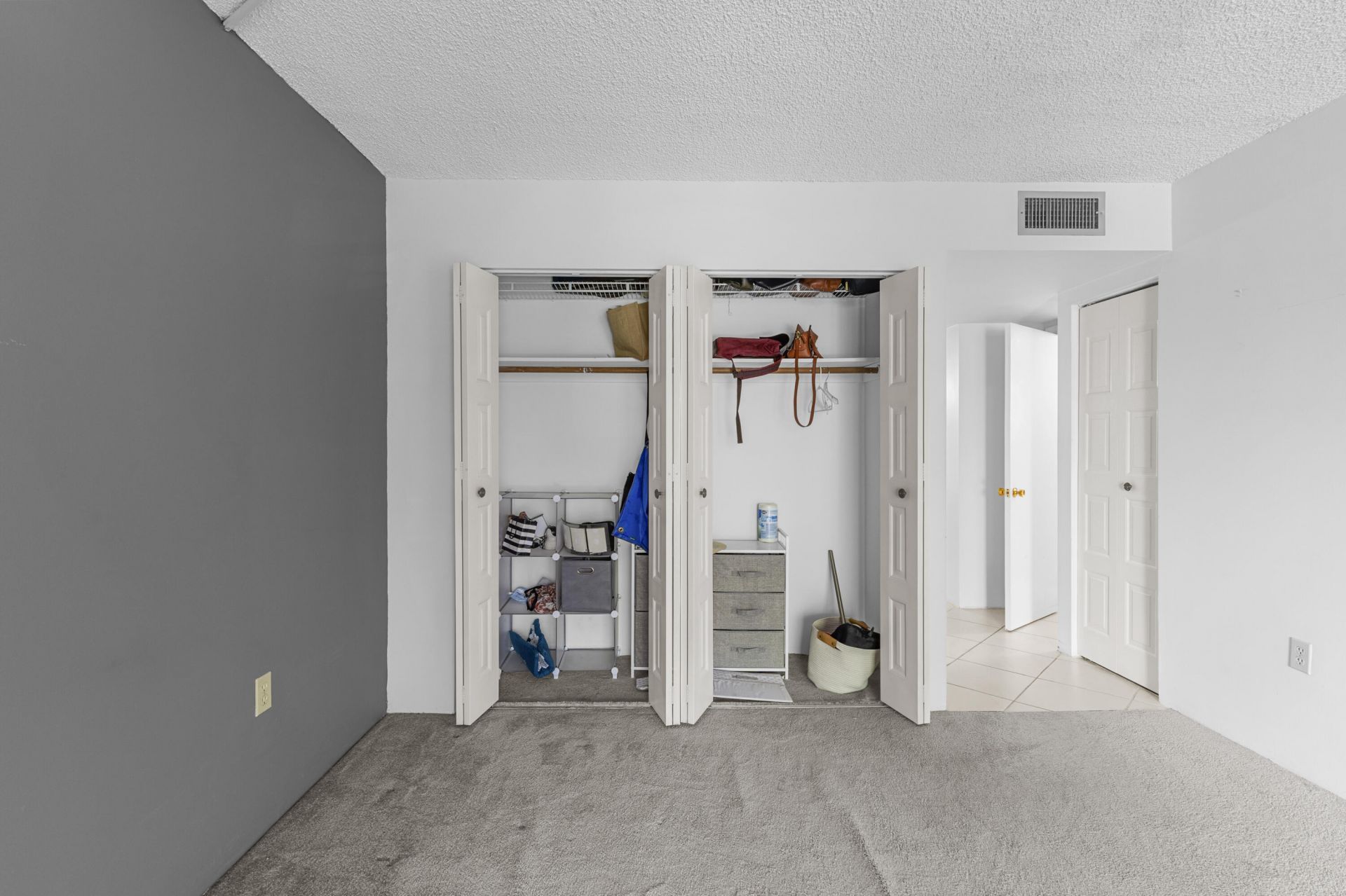 6555 W Broward Boulevard, Unit 409, Plantation, FL 33317 Photo