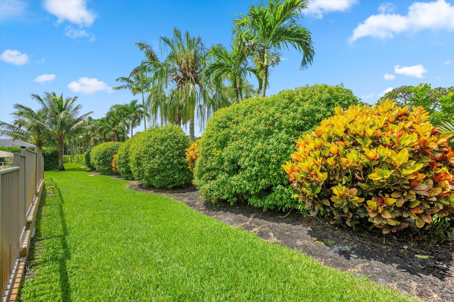 893 Forest Glen Lane, Wellington, FL 33414 Photo