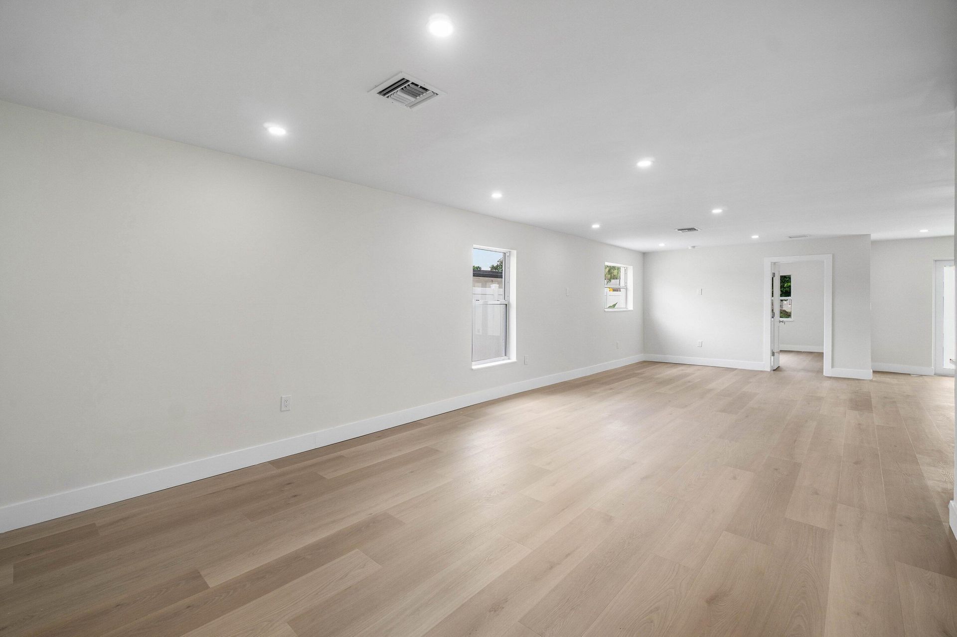 325 SW 8th Avenue, Delray Beach, FL 33444 Photo