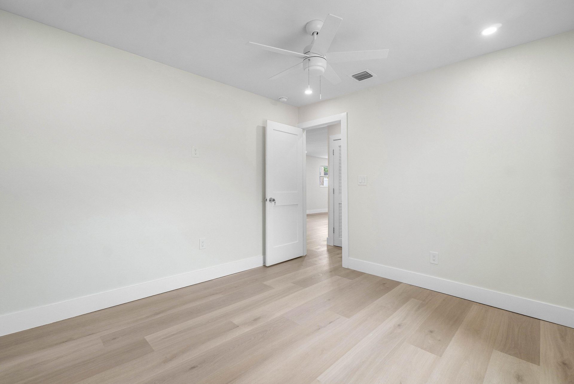 325 SW 8th Avenue, Delray Beach, FL 33444 Photo