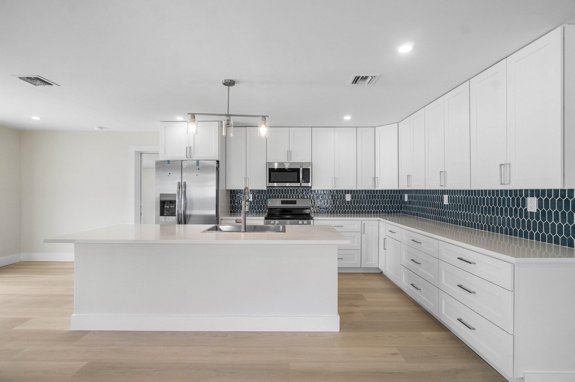 325 SW 8th Avenue, Delray Beach, FL 33444 Photo
