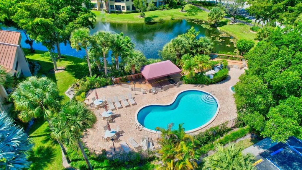 7535 La Paz Boulevard, Unit 209, Boca Raton, FL 33433 Photo
