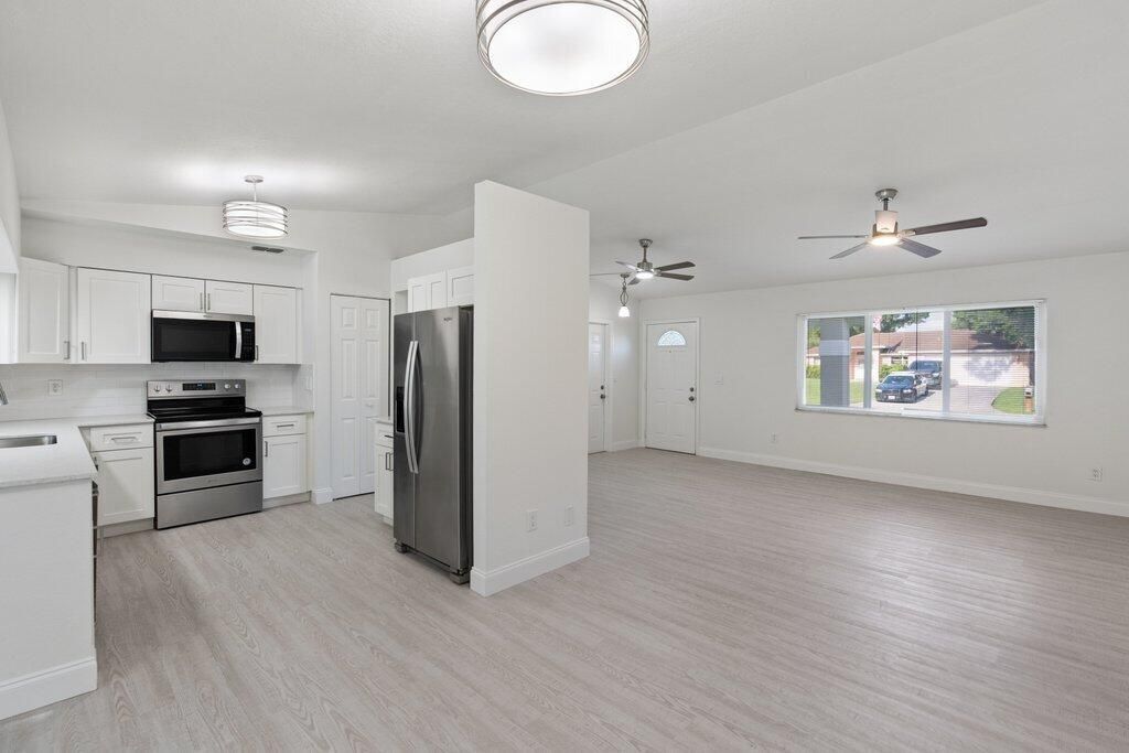 2410 SE Warwick Street, Port Saint Lucie, FL 34984 Photo