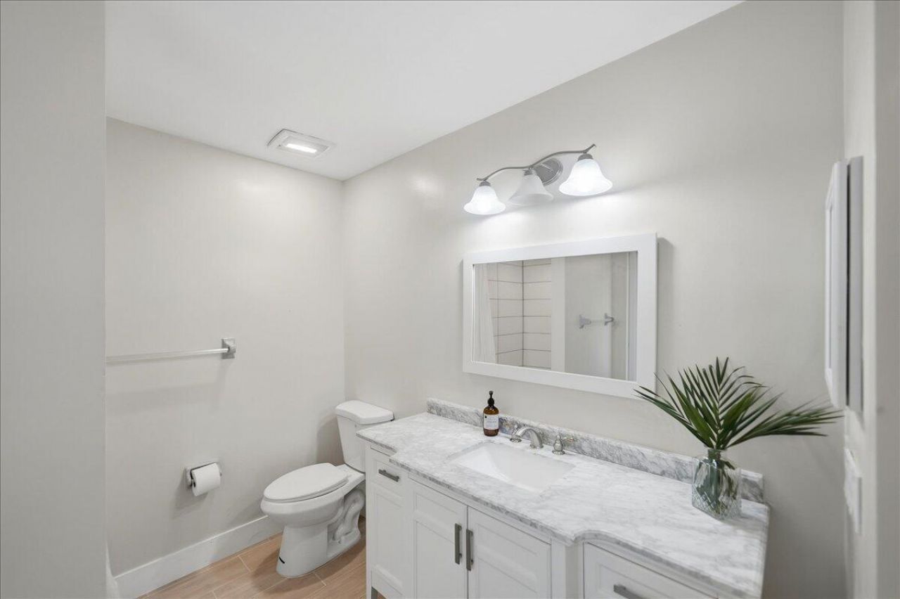 320 NE Surfside Avenue, Port Saint Lucie, FL 34983 Photo