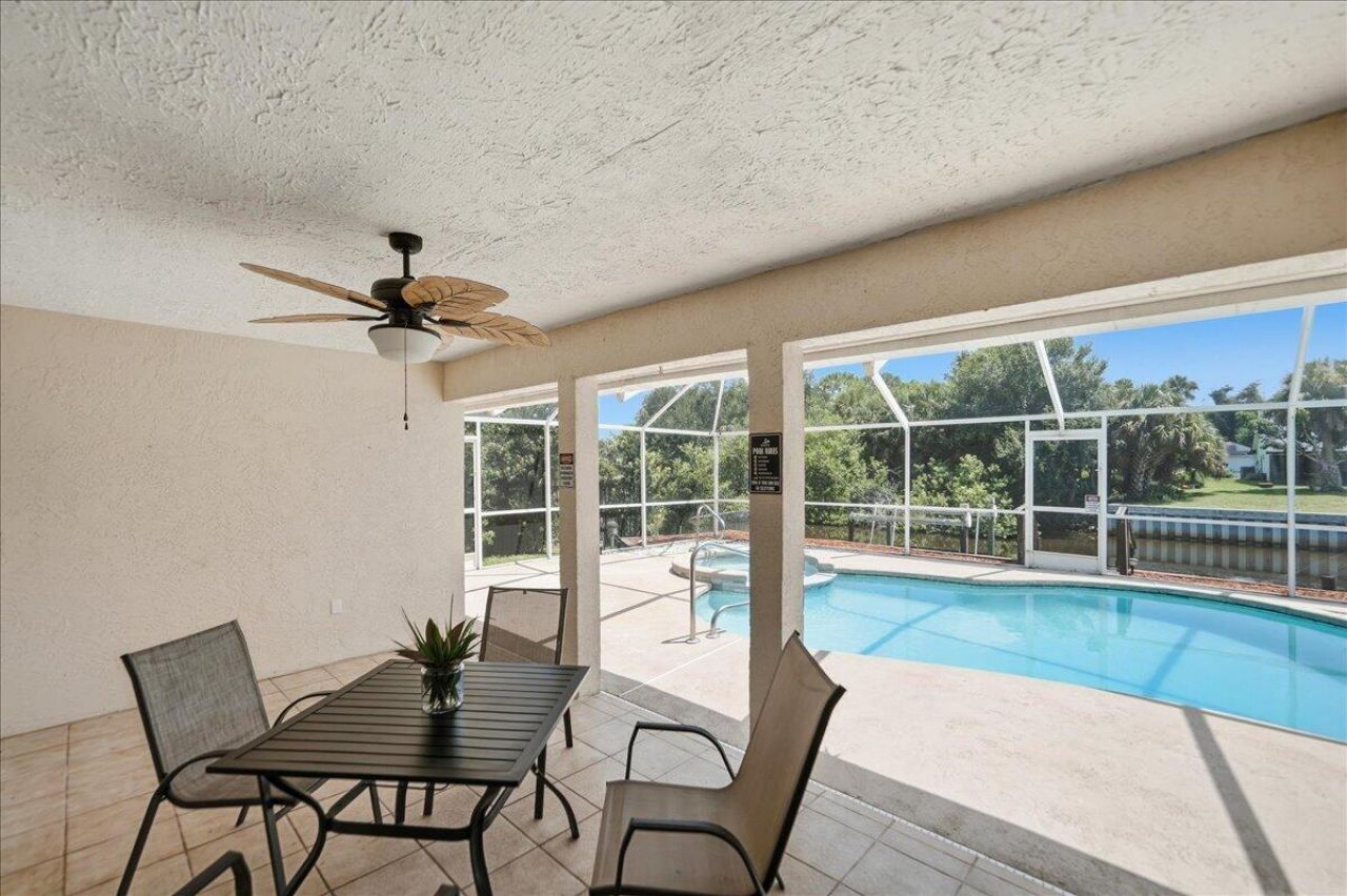 320 NE Surfside Avenue, Port Saint Lucie, FL 34983 Photo