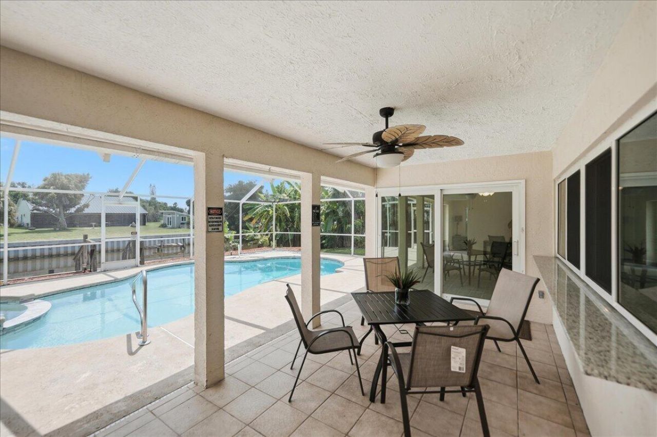 320 NE Surfside Avenue, Port Saint Lucie, FL 34983 Photo