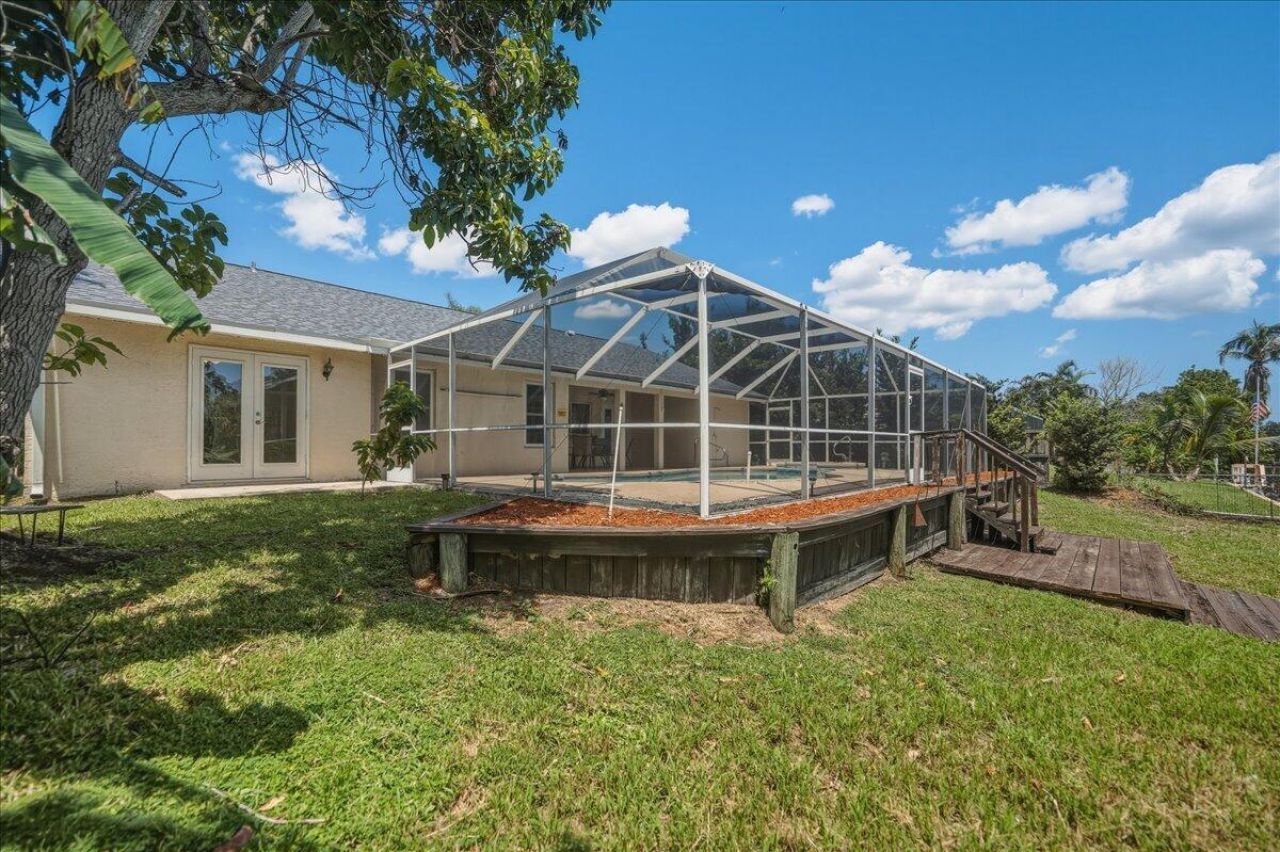 320 NE Surfside Avenue, Port Saint Lucie, FL 34983 Photo