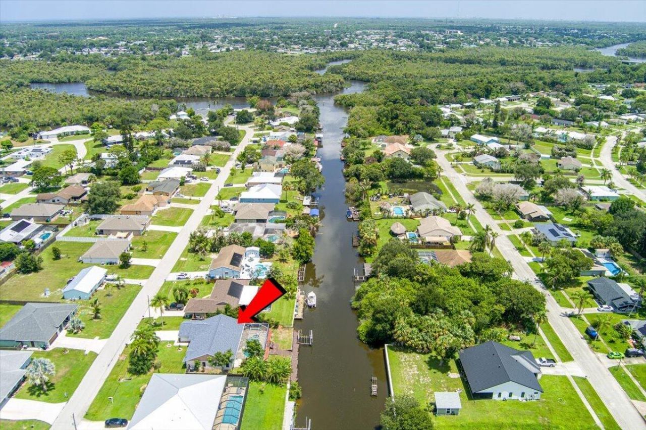 320 NE Surfside Avenue, Port Saint Lucie, FL 34983 Photo