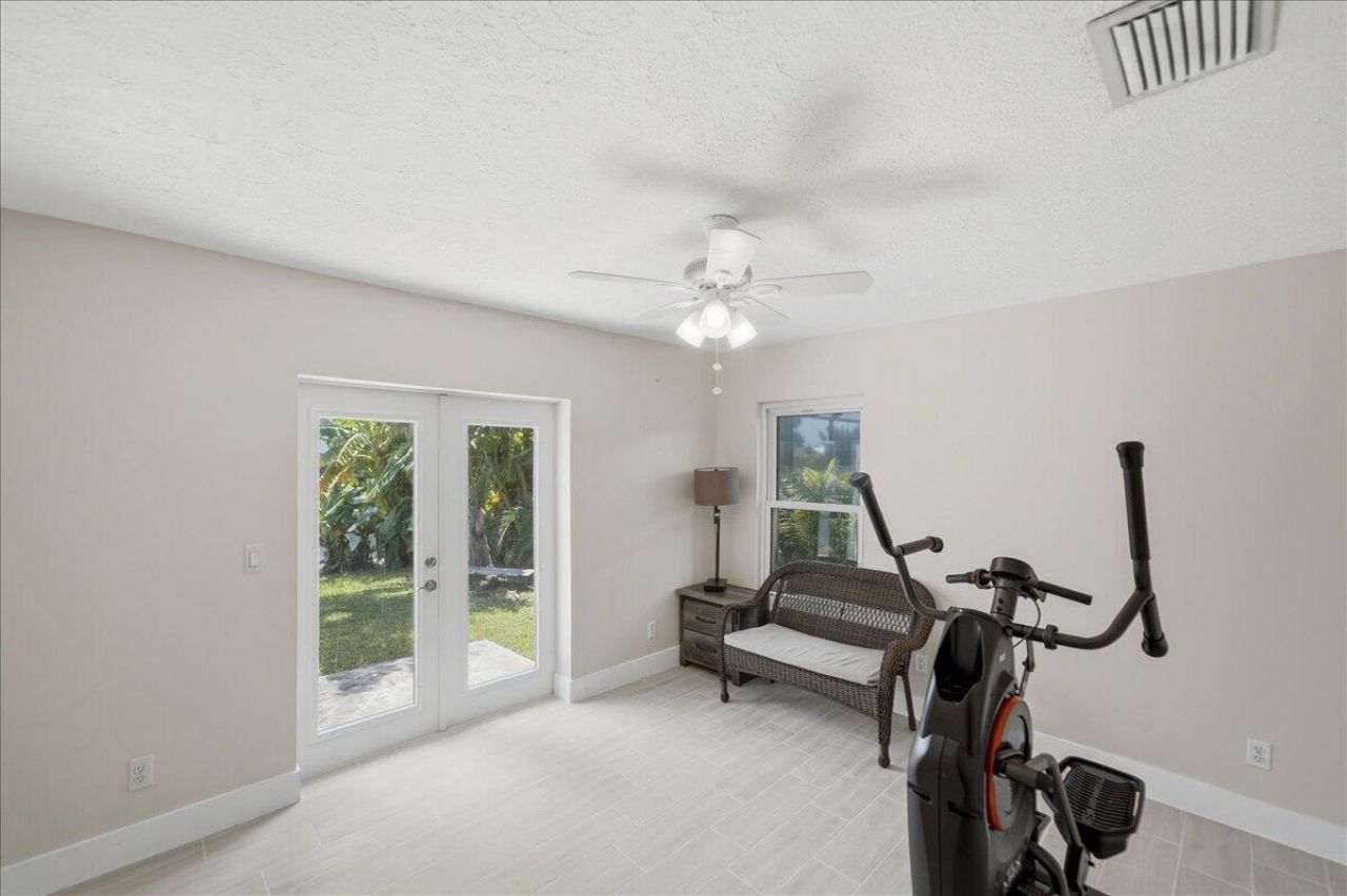 320 NE Surfside Avenue, Port Saint Lucie, FL 34983 Photo