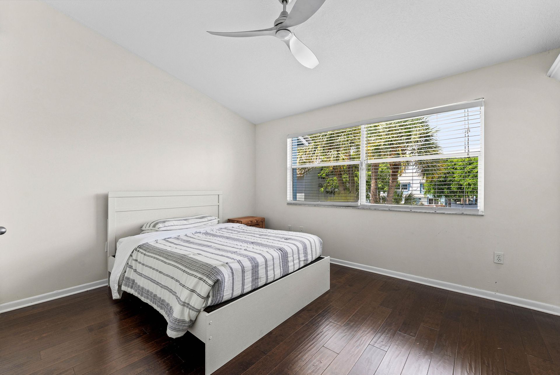 968 Jeffery Street, Boca Raton, FL 33487 Photo