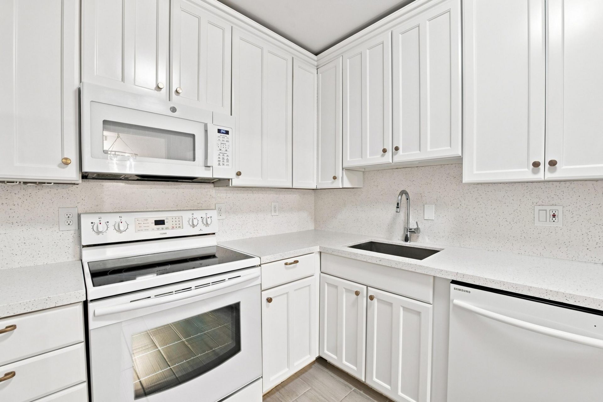 2251 NE 66th Street, Unit 1623, Fort Lauderdale, FL 33308 Photo