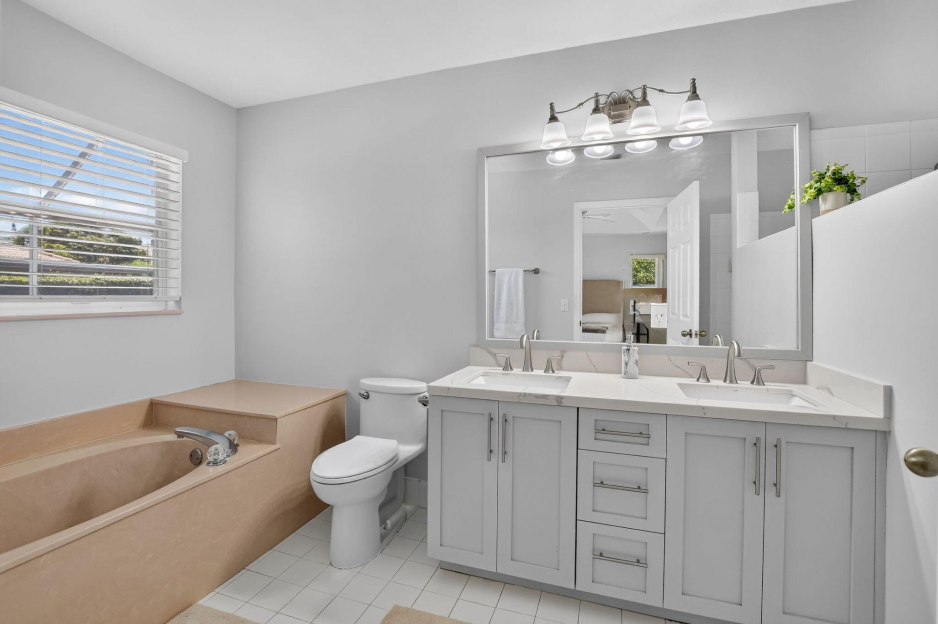 5659 NW 109th Lane, Coral Springs, FL 33076 Photo