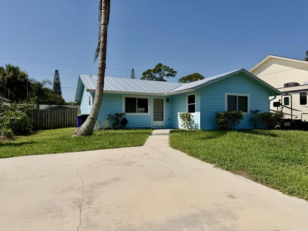 3816 SE Middle Street, Stuart, FL 34997