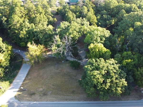 Pine Ridge Lane , Rogers, AR 72756