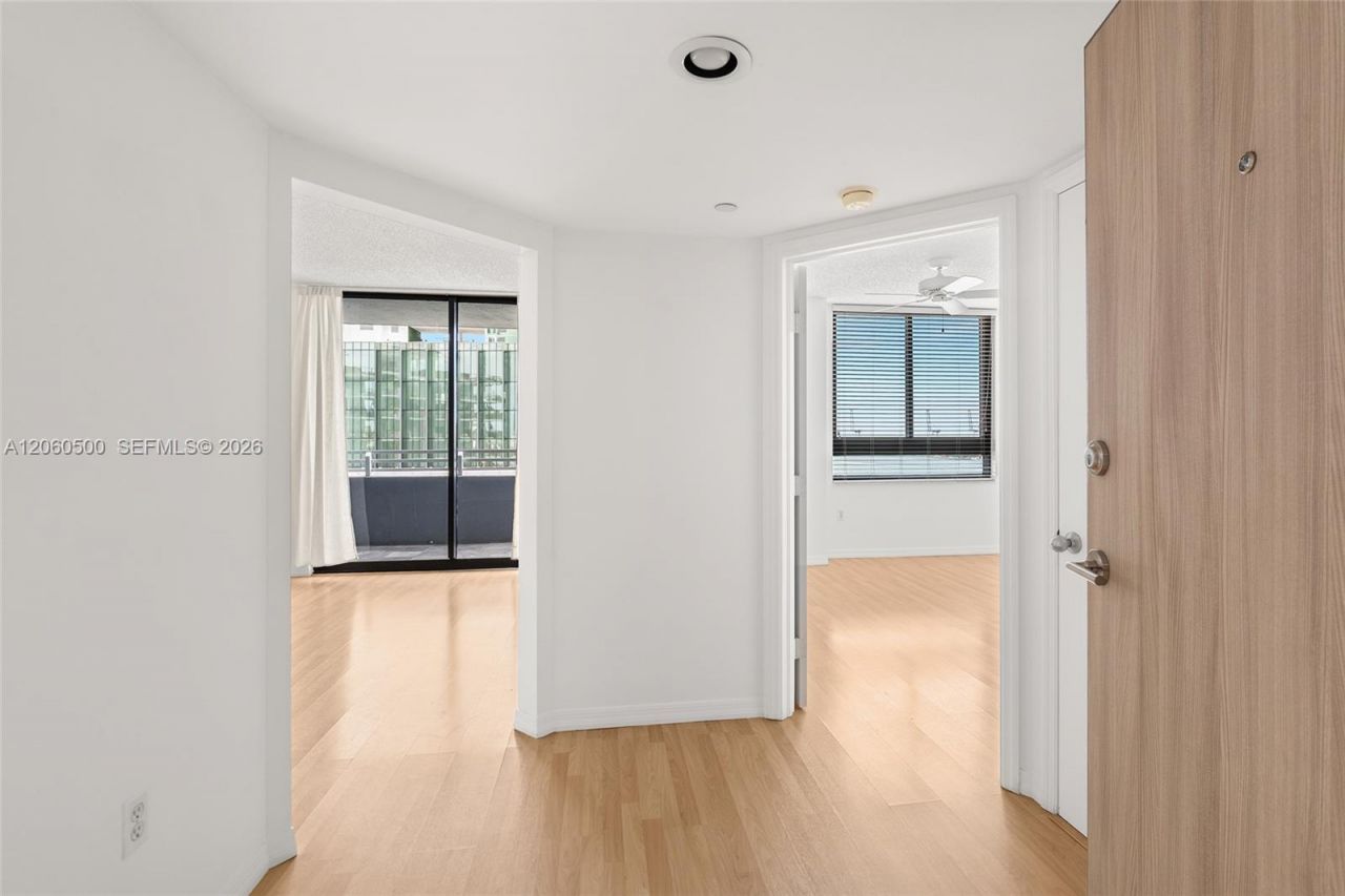 1330 West Ave, Unit 1406, Miami Beach, FL 33139 Photo