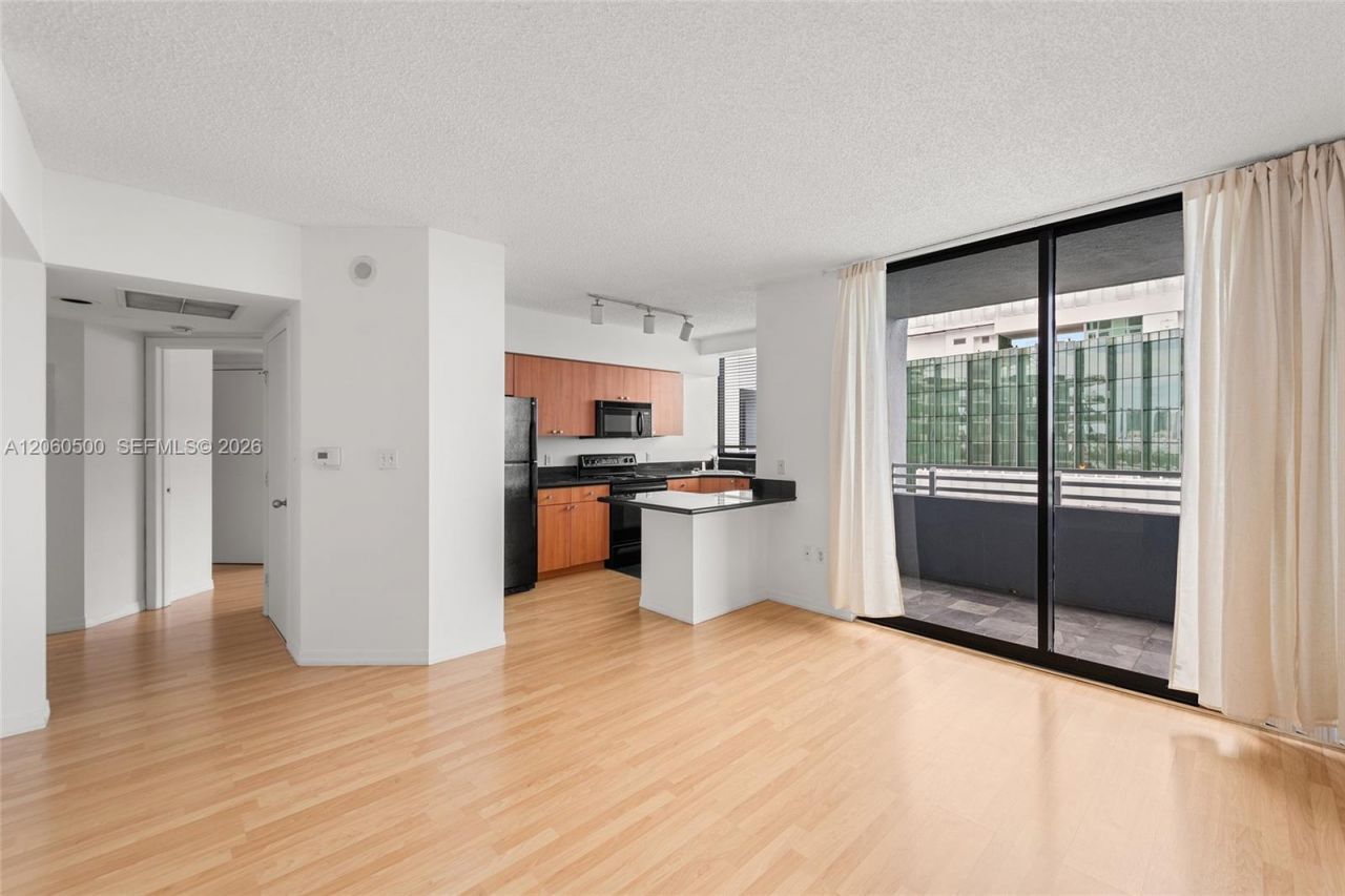 1330 West Ave, Unit 1406, Miami Beach, FL 33139 Photo