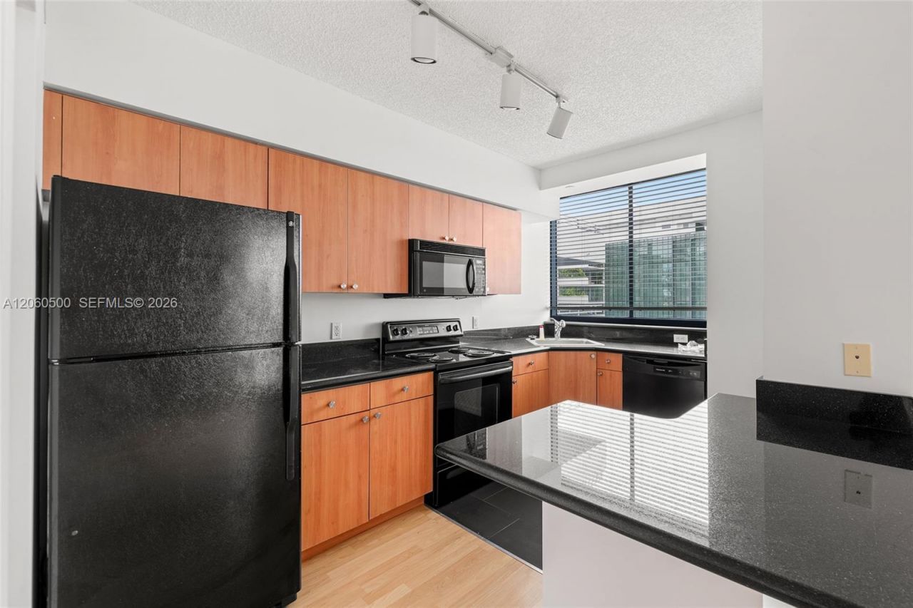 1330 West Ave, Unit 1406, Miami Beach, FL 33139 Photo