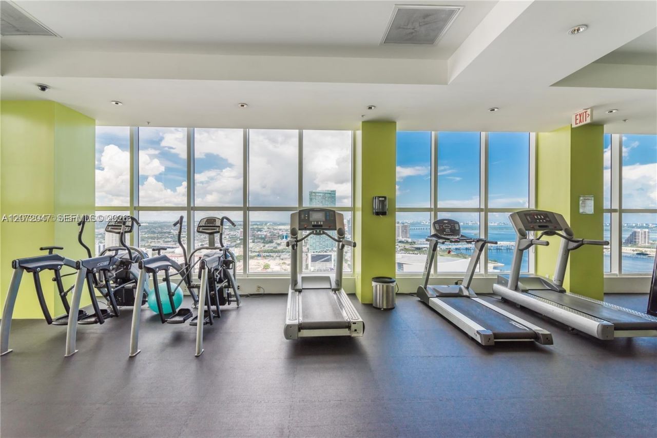 133 NE 2nd Ave, Unit 2808, Miami, FL 33132 Photo