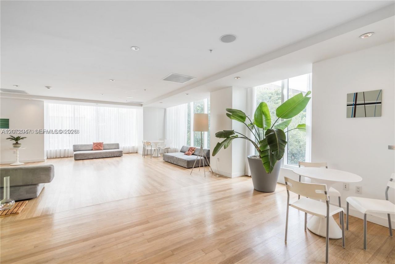 133 NE 2nd Ave, Unit 2808, Miami, FL 33132 Photo
