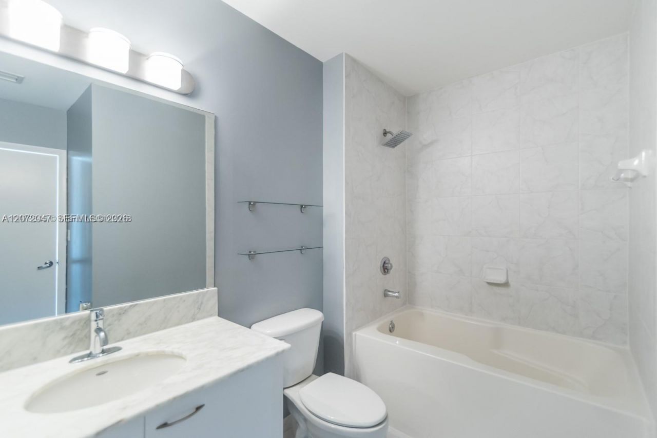133 NE 2nd Ave, Unit 2808, Miami, FL 33132 Photo