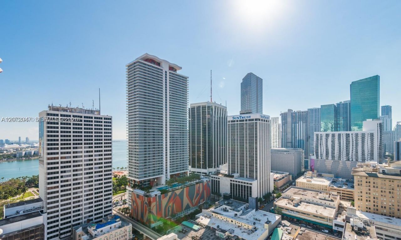 133 NE 2nd Ave, Unit 2808, Miami, FL 33132 Photo
