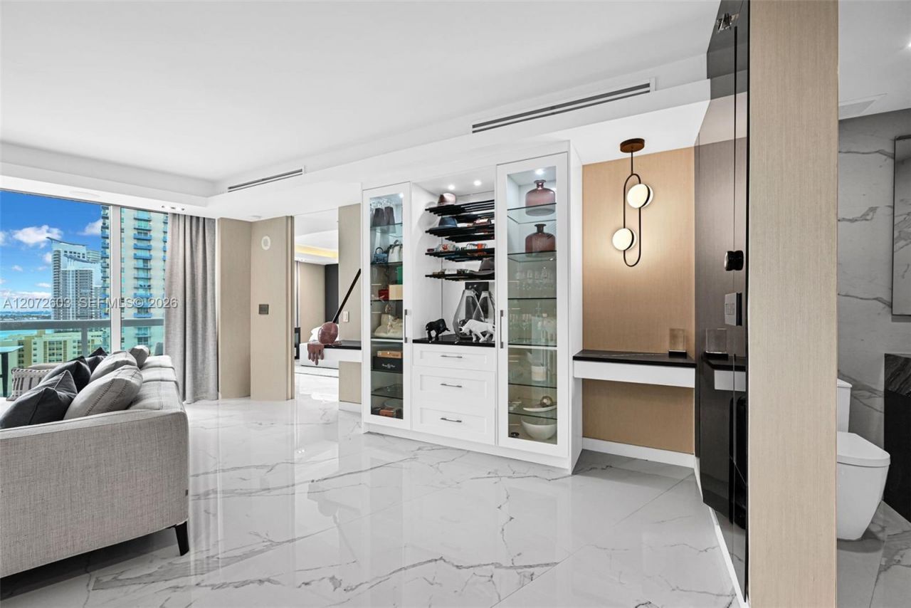 1000 S Pointe Dr , Unit 1706, Miami Beach, FL 33139 Photo