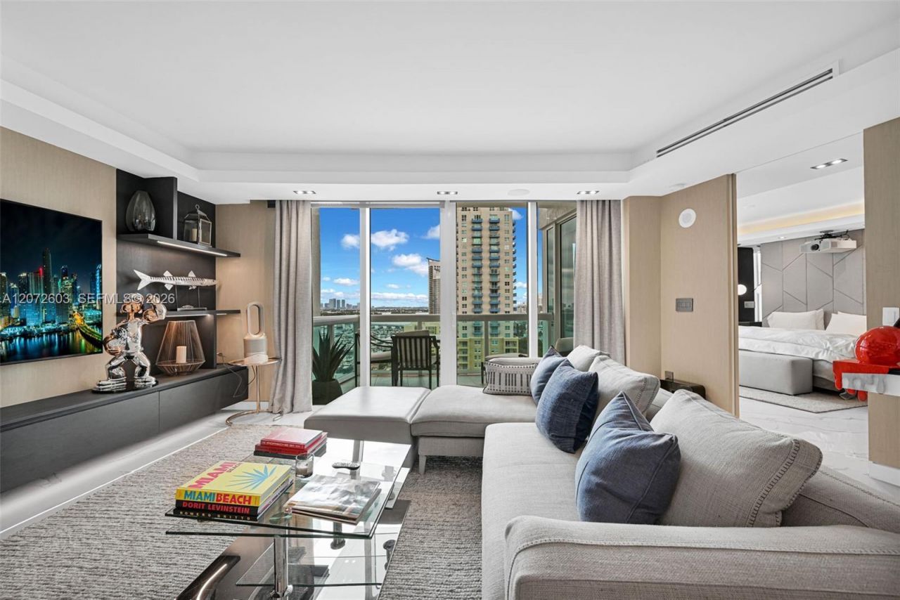 1000 S Pointe Dr , Unit 1706, Miami Beach, FL 33139 Photo