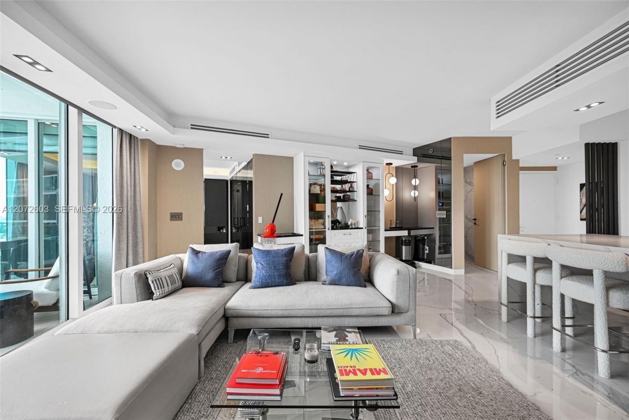 1000 S Pointe Dr , Unit 1706, Miami Beach, FL 33139 Photo