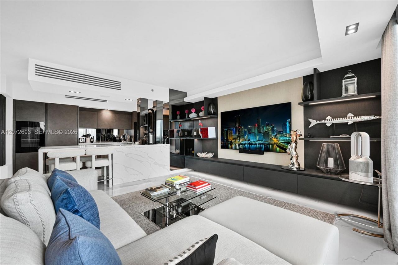 1000 S Pointe Dr , Unit 1706, Miami Beach, FL 33139 Photo
