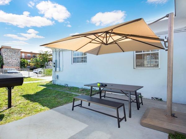 115 SE 2nd St , Unit 2, Hallandale Beach, FL 33009