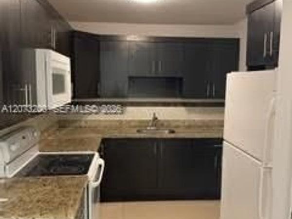 1985 NE 168th St , Unit 7, North Miami Beach, FL 33162