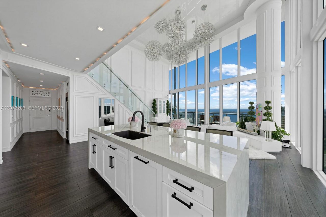 888 Biscayne Blvd, Unit 5701, Miami, FL 33132 Photo