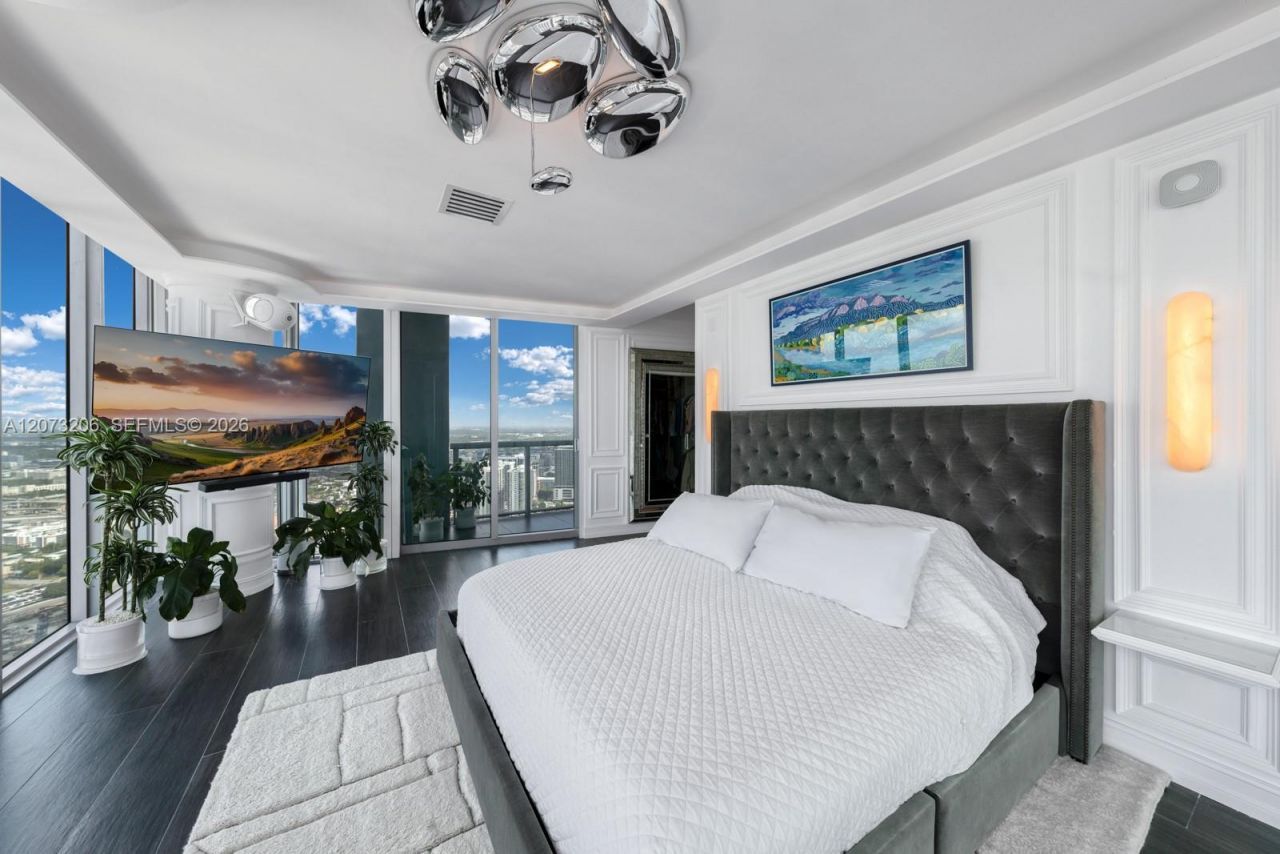 888 Biscayne Blvd, Unit 5701, Miami, FL 33132 Photo